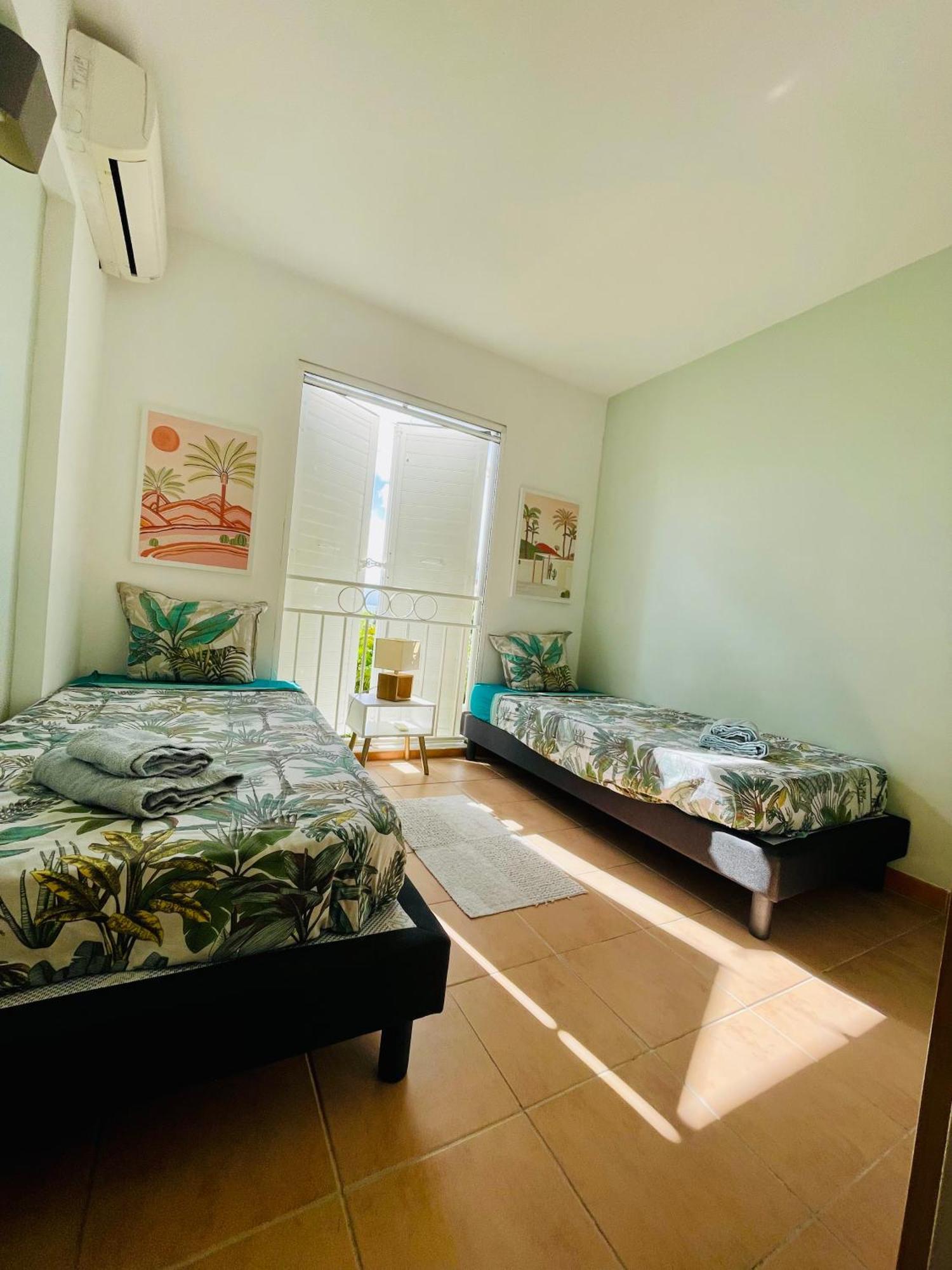 Appartement Vue Mer, Piscine, Dans Quartier Prise De Gosier Le Gosier  Luaran gambar